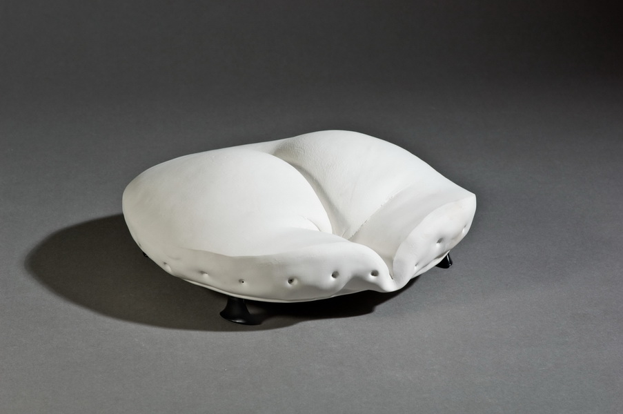 2. Footchair, Interior Accesoires, 2011 porcelain applied sculpture, Keramikmuseum Westerwald,